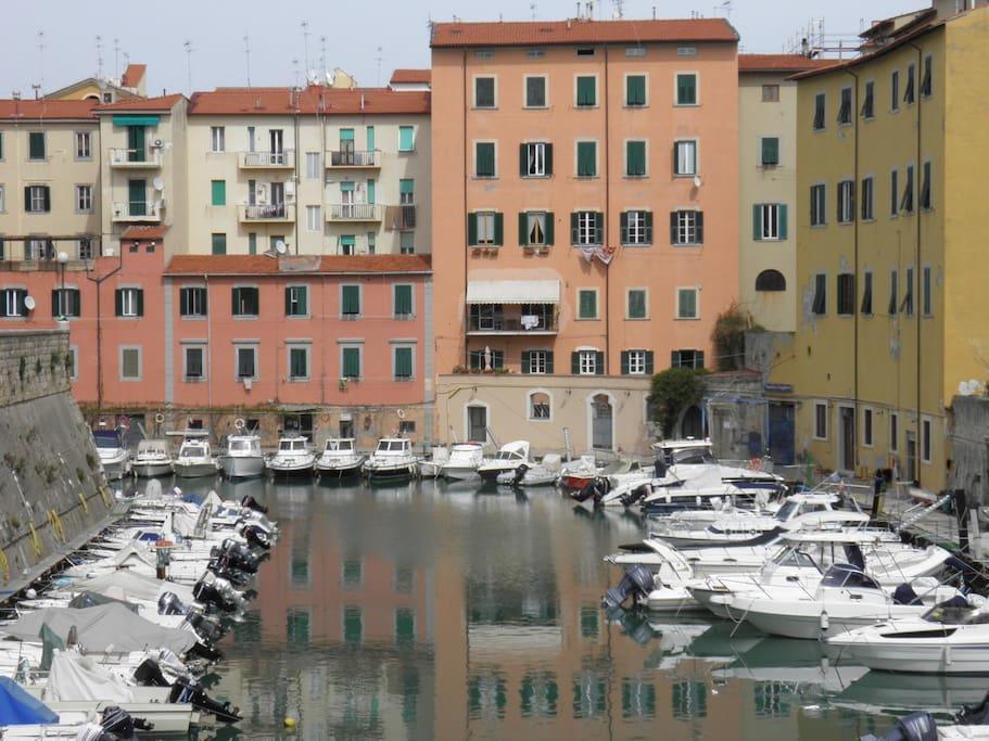 La Casa Di Giosue Apartment Livorno Bagian luar foto